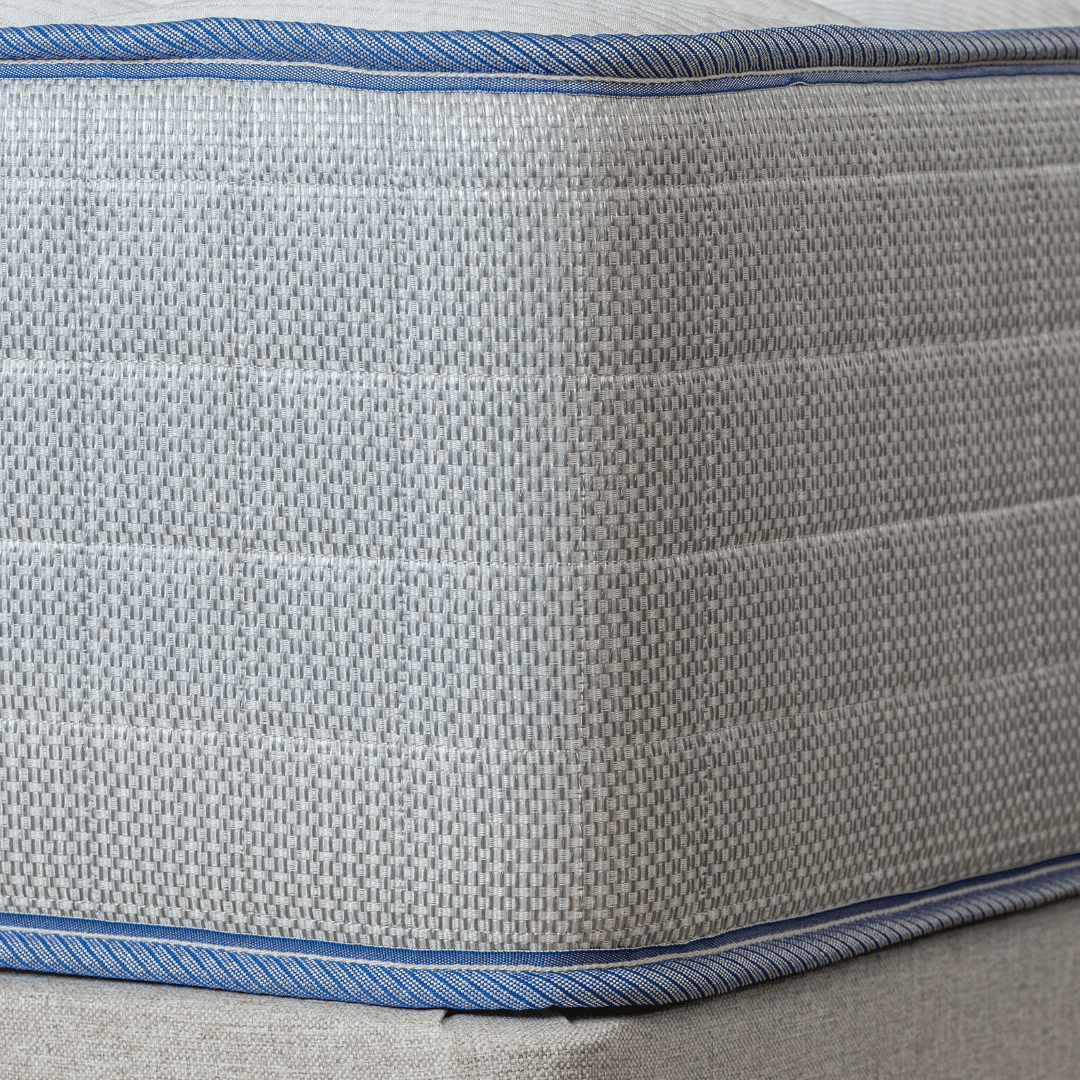 Hybrid Pro Mattress - Lola Sleep